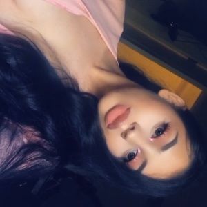 Meet your Posher, Odalis